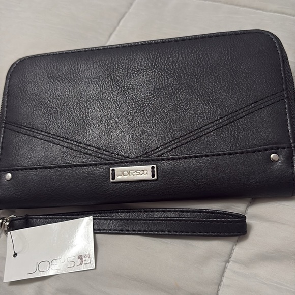 Joe's Jeans Black Women's Clutch Wallet NWT - Picture 2 of 6